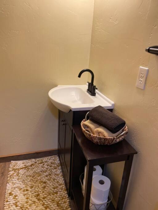 Parkway Yellowstone Guest House Apartment #3 Gardiner Kültér fotó
